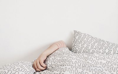 ¿Qué importancia tiene la postura corporal al dormir?
